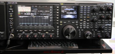 kenwood-ts990-bigpic1.jpg